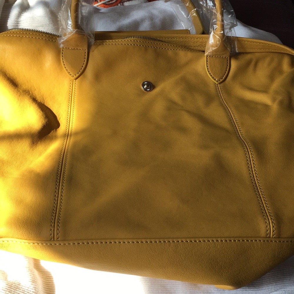 Brand new longchamp medium size Crossbag